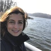 Soy profesora en un instituto de Sevilla. Vivo por la zona de Carretera Carmona. Si necesitas un apoyo extra, puedo darte clases particulares